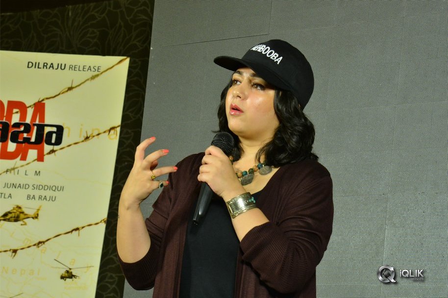 Charmy-Kaur-at-Mehbooba-Movie-Pressmeet